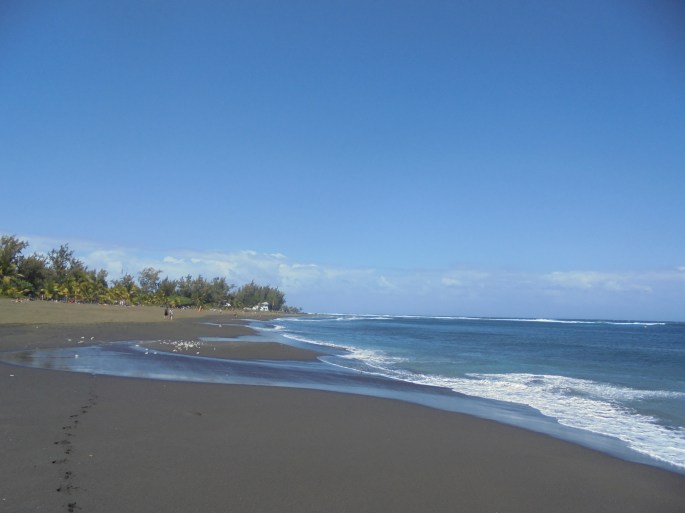Plage de sable noir, L'Etang-salé, Ile de la Réunion