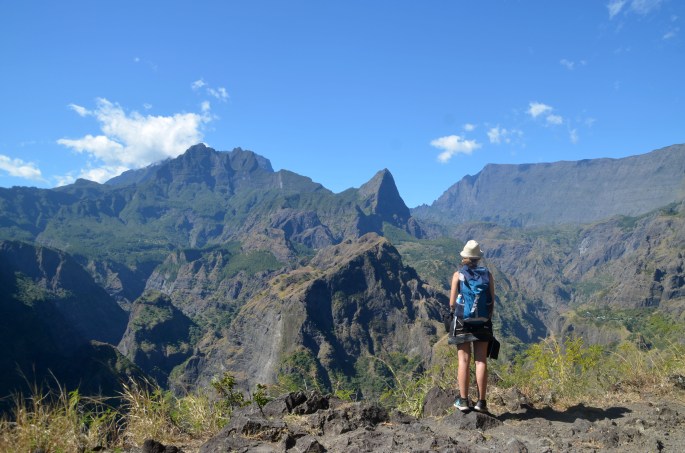 Mafate par la canalisation des orangers, ile de la Réunion
