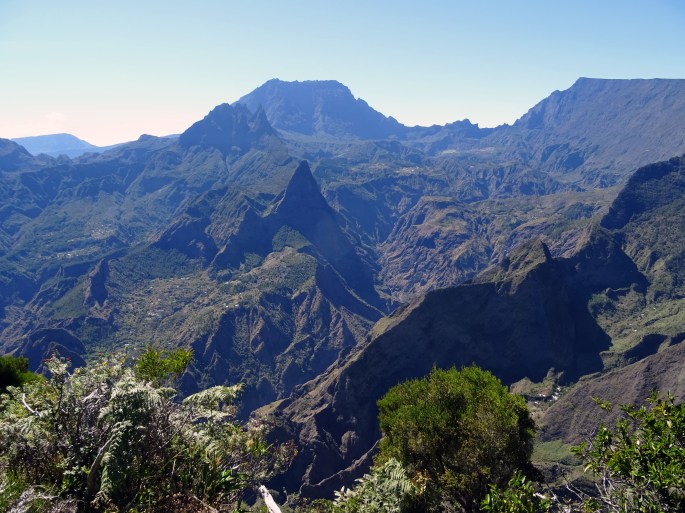 Randonnée Ile de la Réunion Ilet Alcide depuis le Maido vue sur le cirque de Mafate paysages