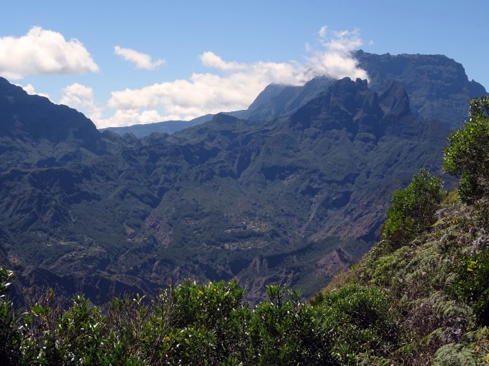 Randonnée Ile de la Réunion Ilet Alcide depuis le Maido vue sur le cirque de Mafate paysage
