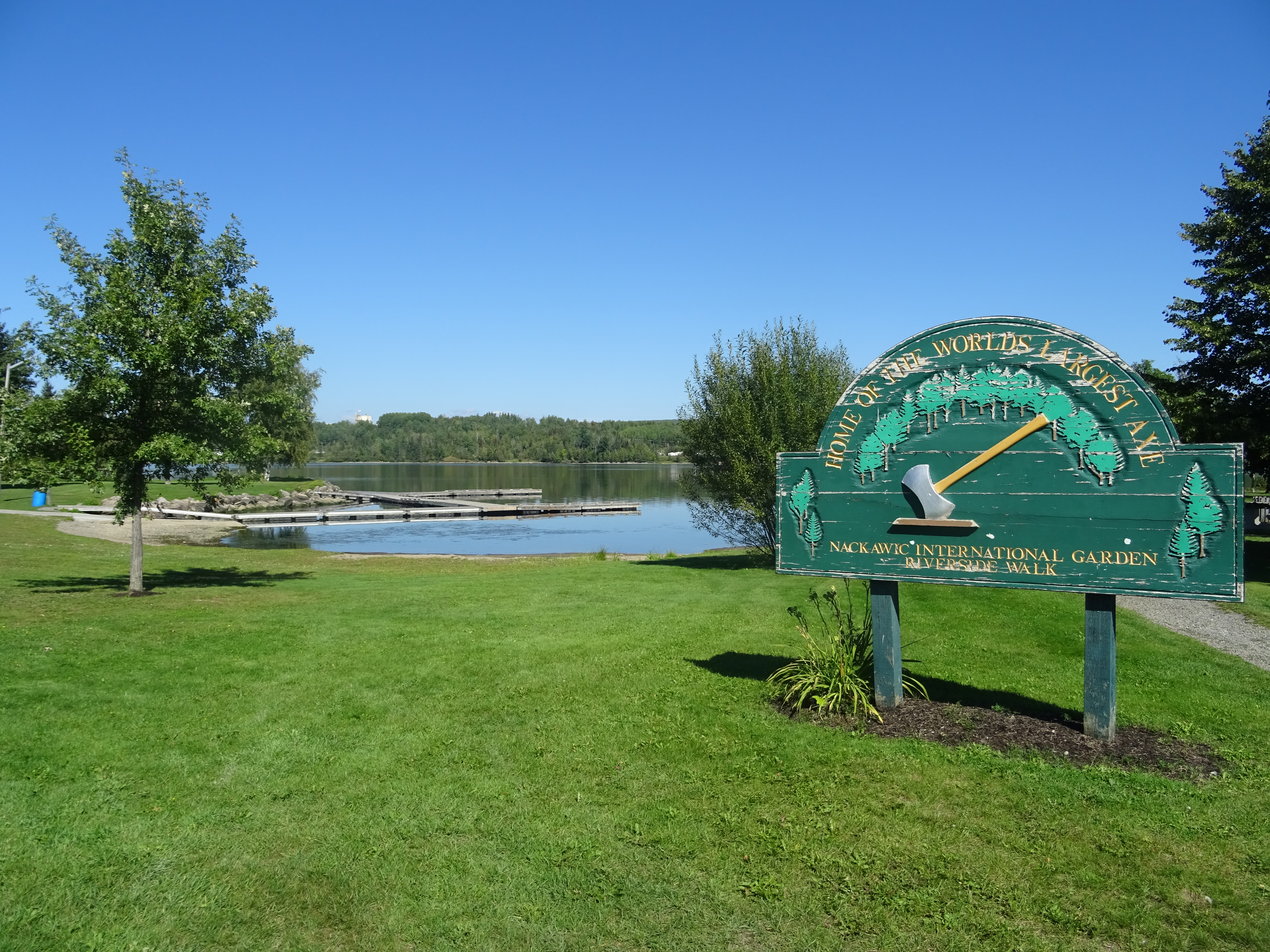Nackawick world's largest axe new brunswick canada