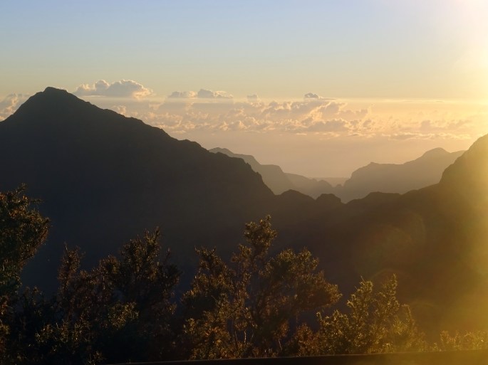 Randonnée Ile de la Réunion Grand Bénare depuis le Maido vue sur le cirque de Mafate