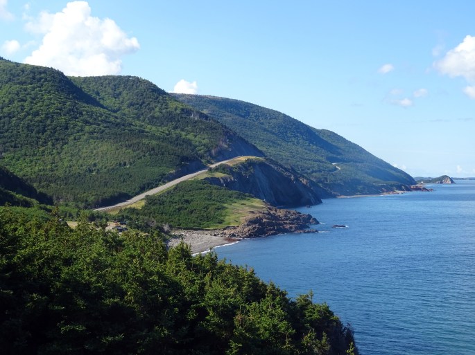 Point de vue su le Cabot trail Cap Breton Nouvelle écosse itinéraire road trip est canadien