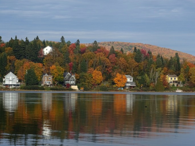 Paysage d'automne du Québec : Réserve naturelle des marais du Nord, Canada