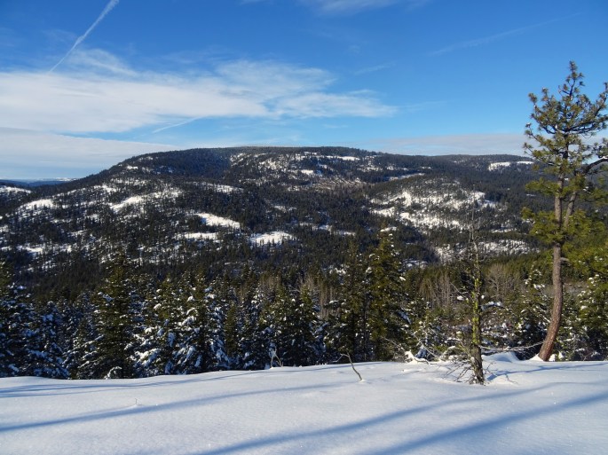 Randonnée raquette Kelowna Telemark, panorama ridge trail,  Okanagan valley Canada