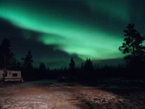 Aurores boréales à Whitehorse, Yukon, Canada