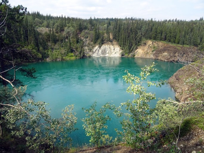 Randonnée à Miles Canyon, Whitehorse, Yukon, Canada
